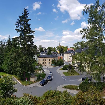 באד אלסטר Ferienwohnungen Villa Goldbrunnen מראה חיצוני תמונה